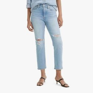 NWT Levi's Wedgie Straight Leg Jeans High Rise Distressed Light Wash Denim 31x28